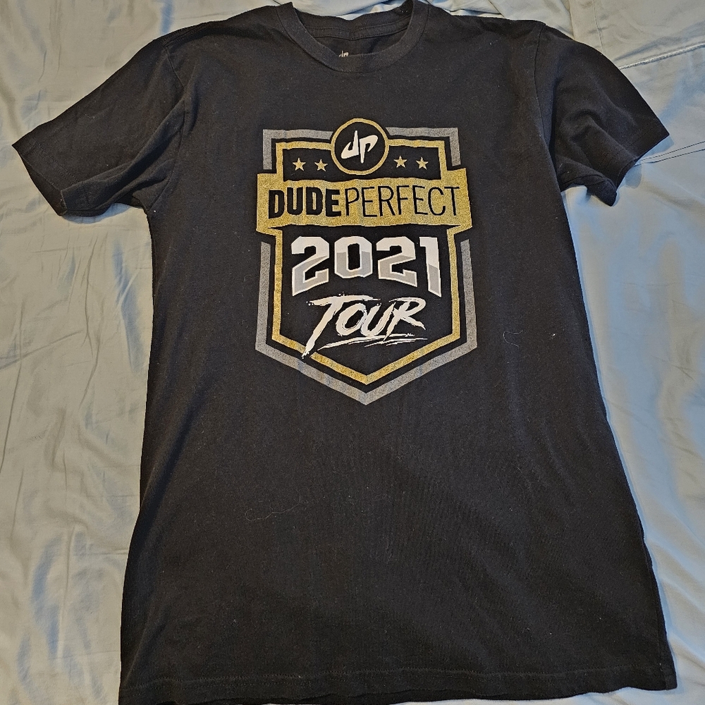 Dude Perfect black Tshirt from first tour 2021